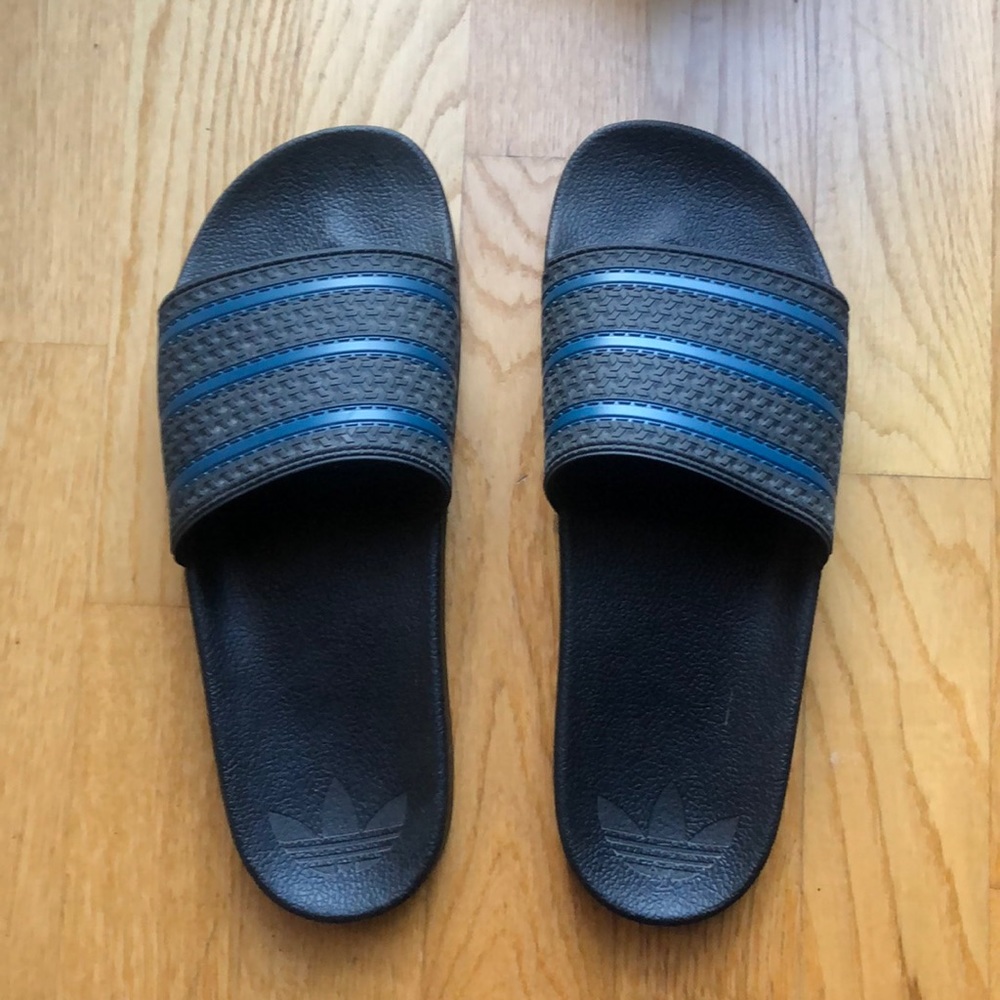 Men’s Adidas ADILETTE slides size 11